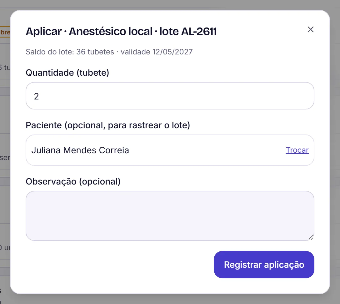 Janela Aplicar do anestésico local, lote AL-2611, com a quantidade de 2 e a paciente Juliana Mendes Correia escolhida.