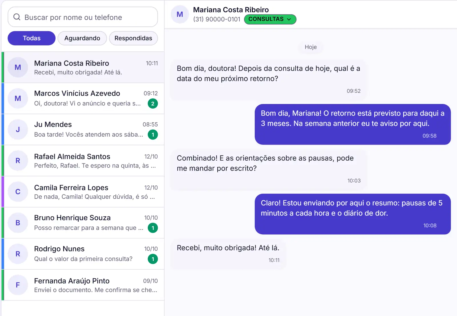 Lista de conversas do WhatsApp com os filtros Todas, Aguardando e Respondidas, contadores de mensagens não lidas e uma faixa colorida em cada conversa.
